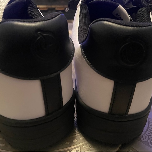 YUMS Cookies and Cream White and Black Men's Sneakers - Picture 2 of 5